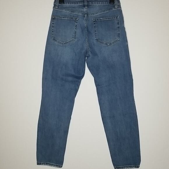 Wild Fable Jeans 2 high rise mom Light wash destroyed - Picture 8 of 8